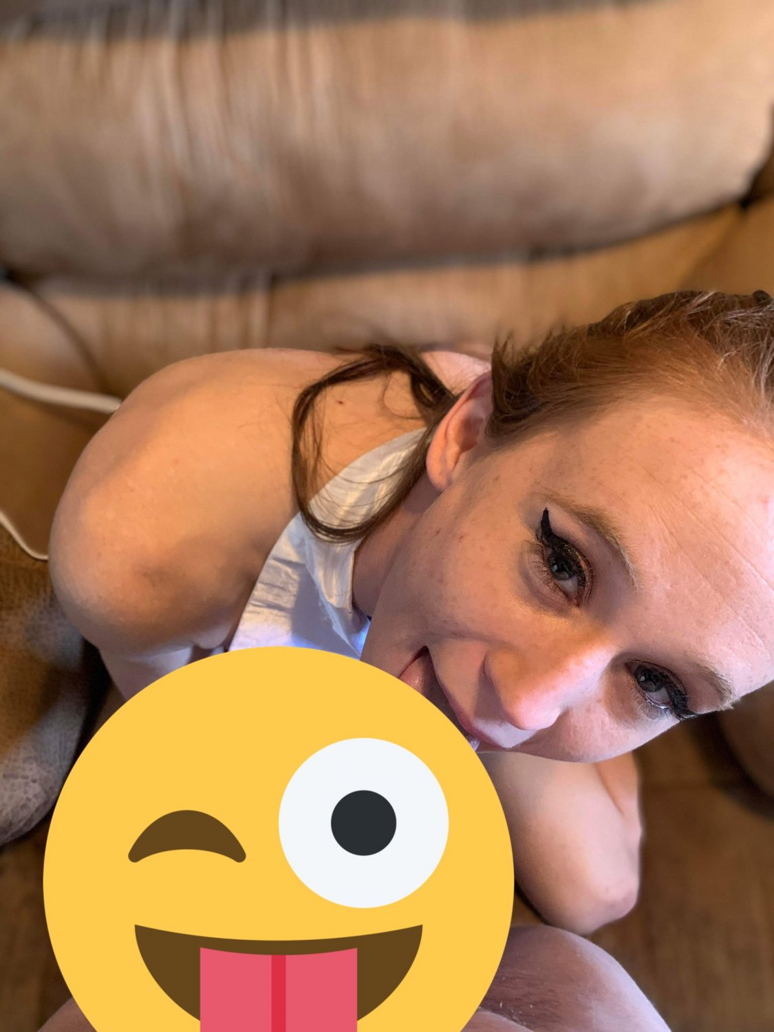 Twitter whores #YWewgaxO