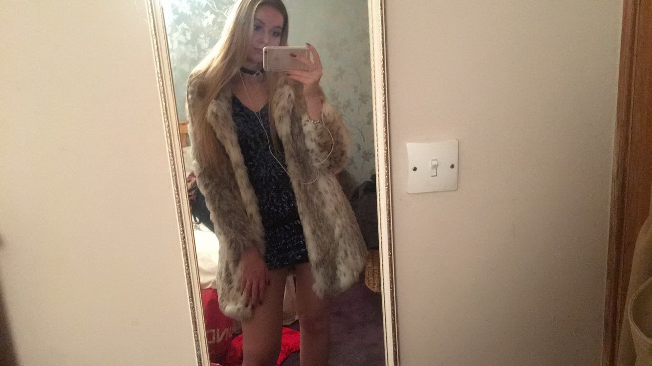 Selfie babe #MZy6s3bd