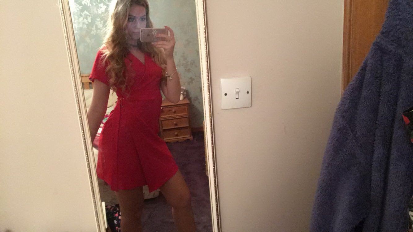 Selfie babe #c9EU9i4K