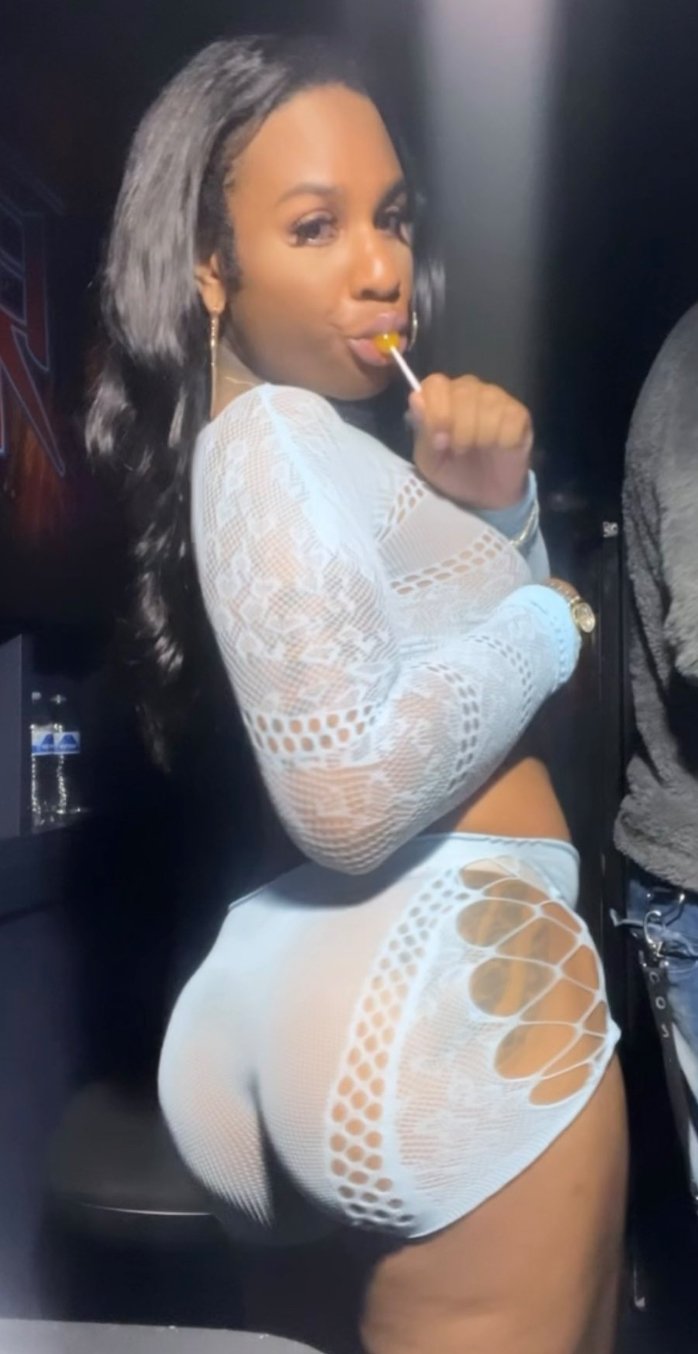 Would you approach ⁉️ Vol.2️⃣“femboy Pretti (KŘİ$) #QwGBT6F8