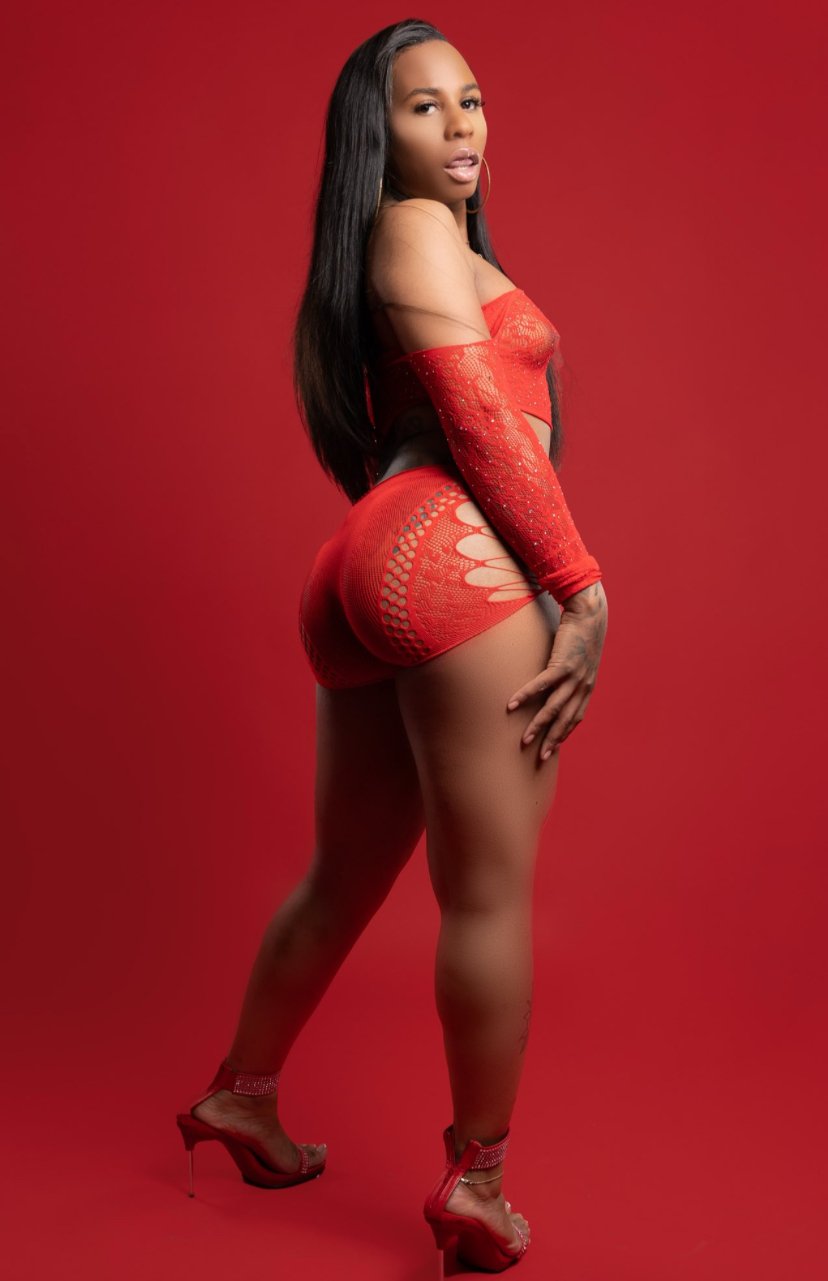 Would you approach ⁉️ Vol.2️⃣“femboy Pretti (KŘİ$) #RNrUN3fW