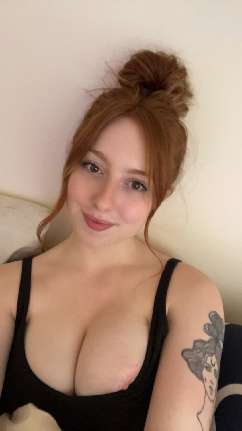 Perfect Bubbly Redhead Slut #WmyBbqPF