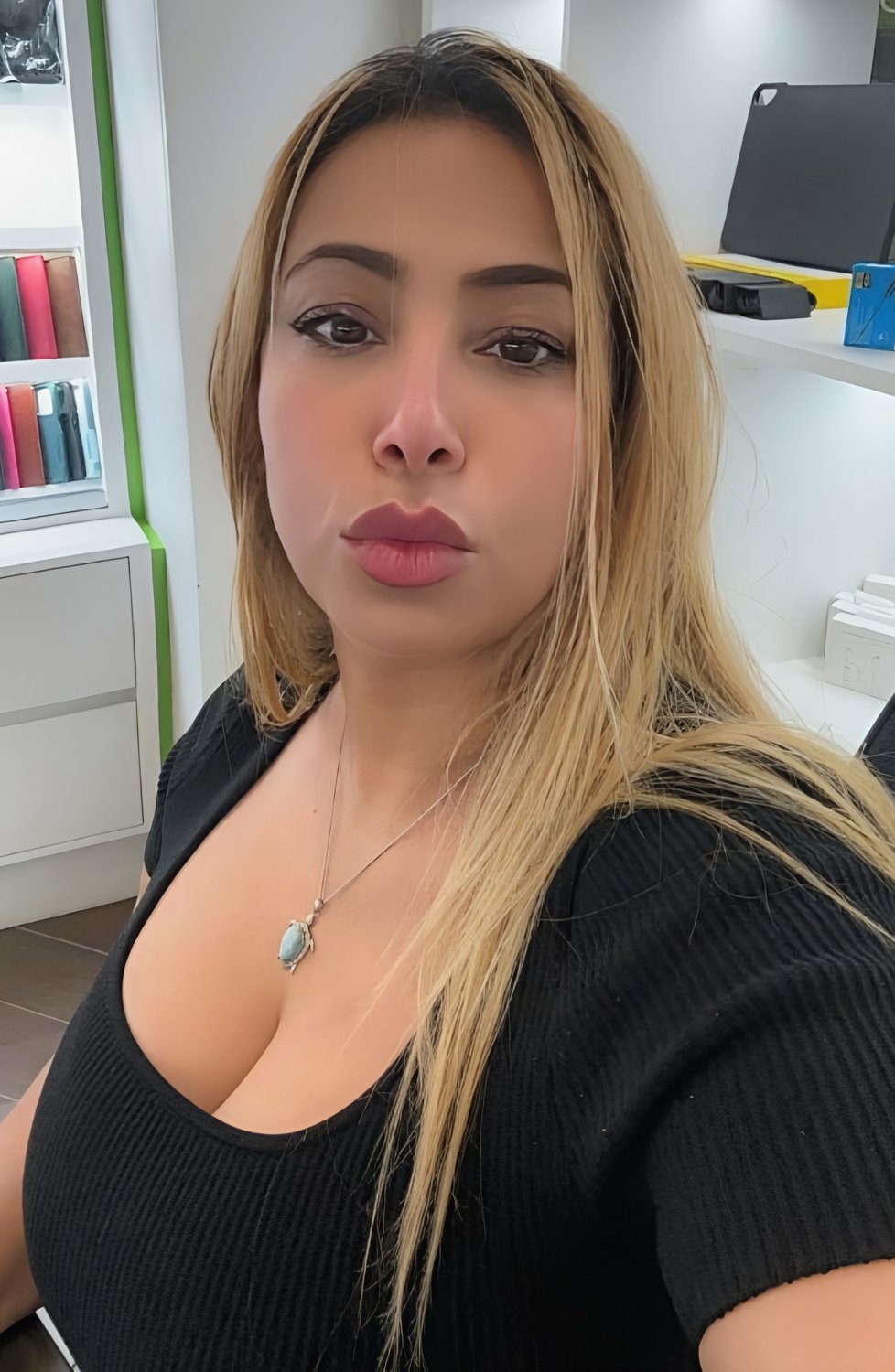 Mature Arab woman with huge breasts gets pounded #fISveFw1